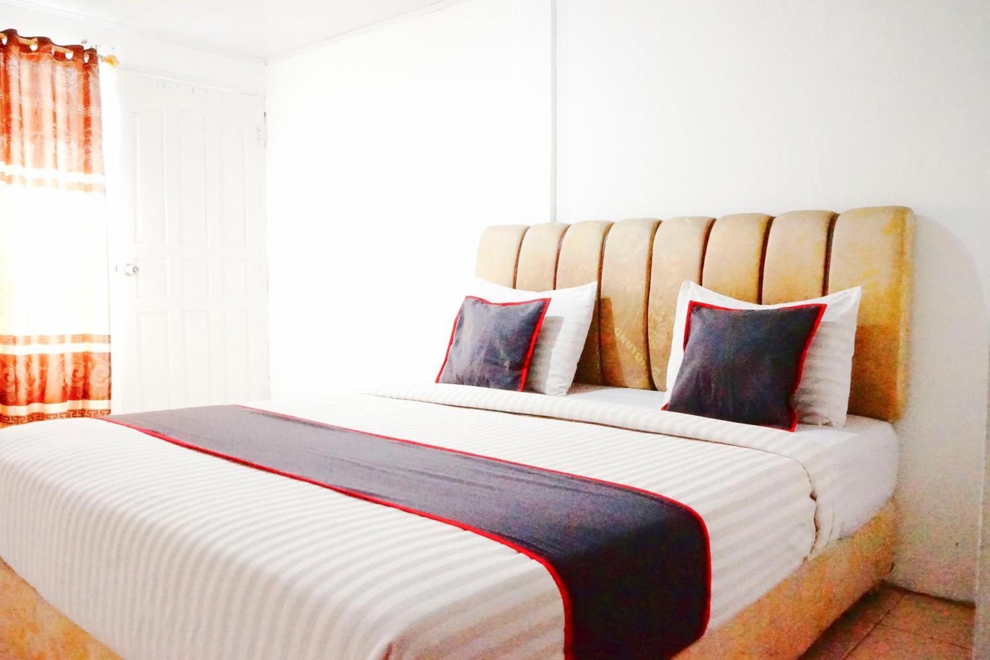 Hotel O Padang City Center Near Pantai Padang Formerly Hotel Siti Nurbaya Εξωτερικό φωτογραφία