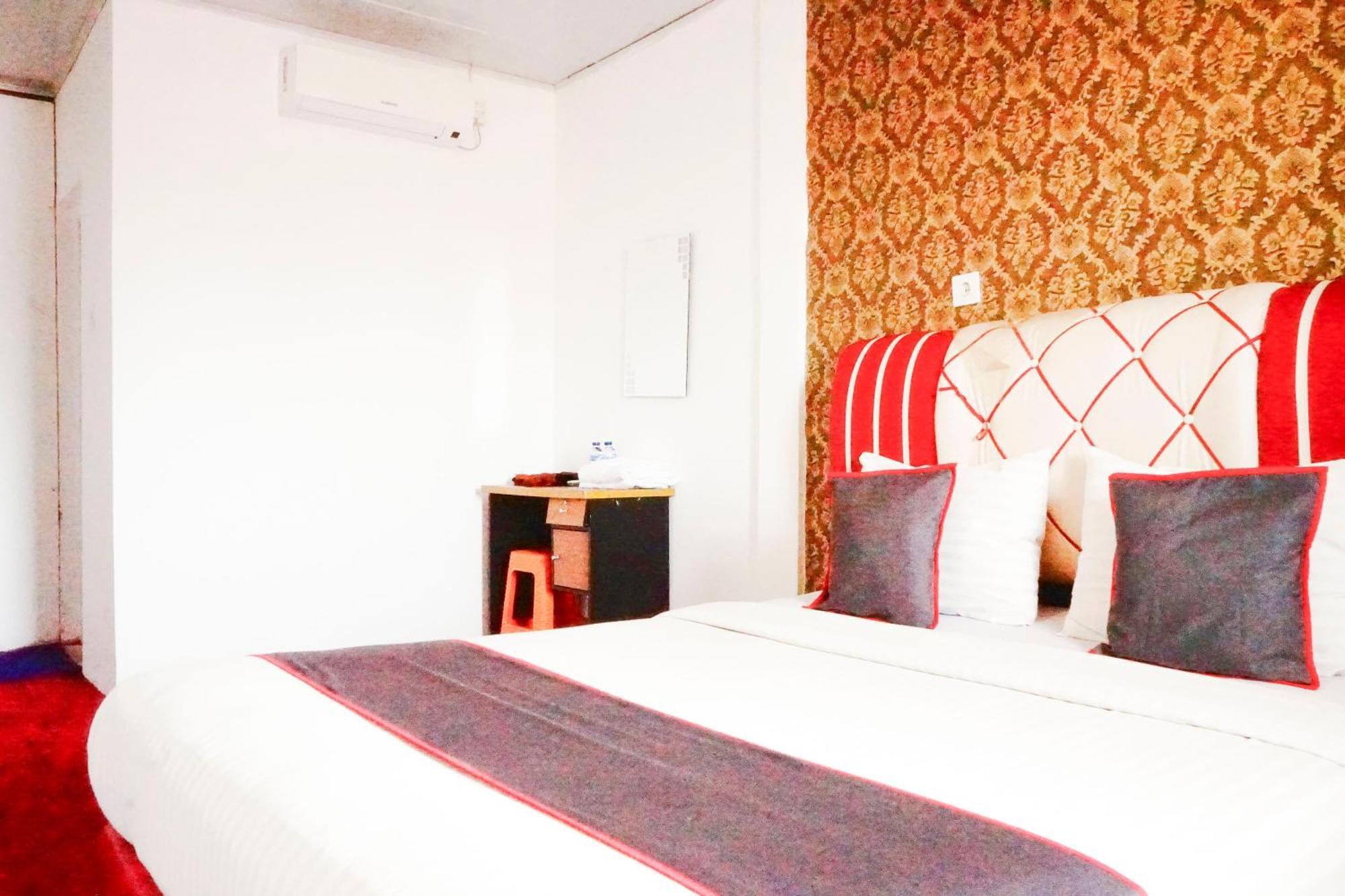 Hotel O Padang City Center Near Pantai Padang Formerly Hotel Siti Nurbaya Εξωτερικό φωτογραφία