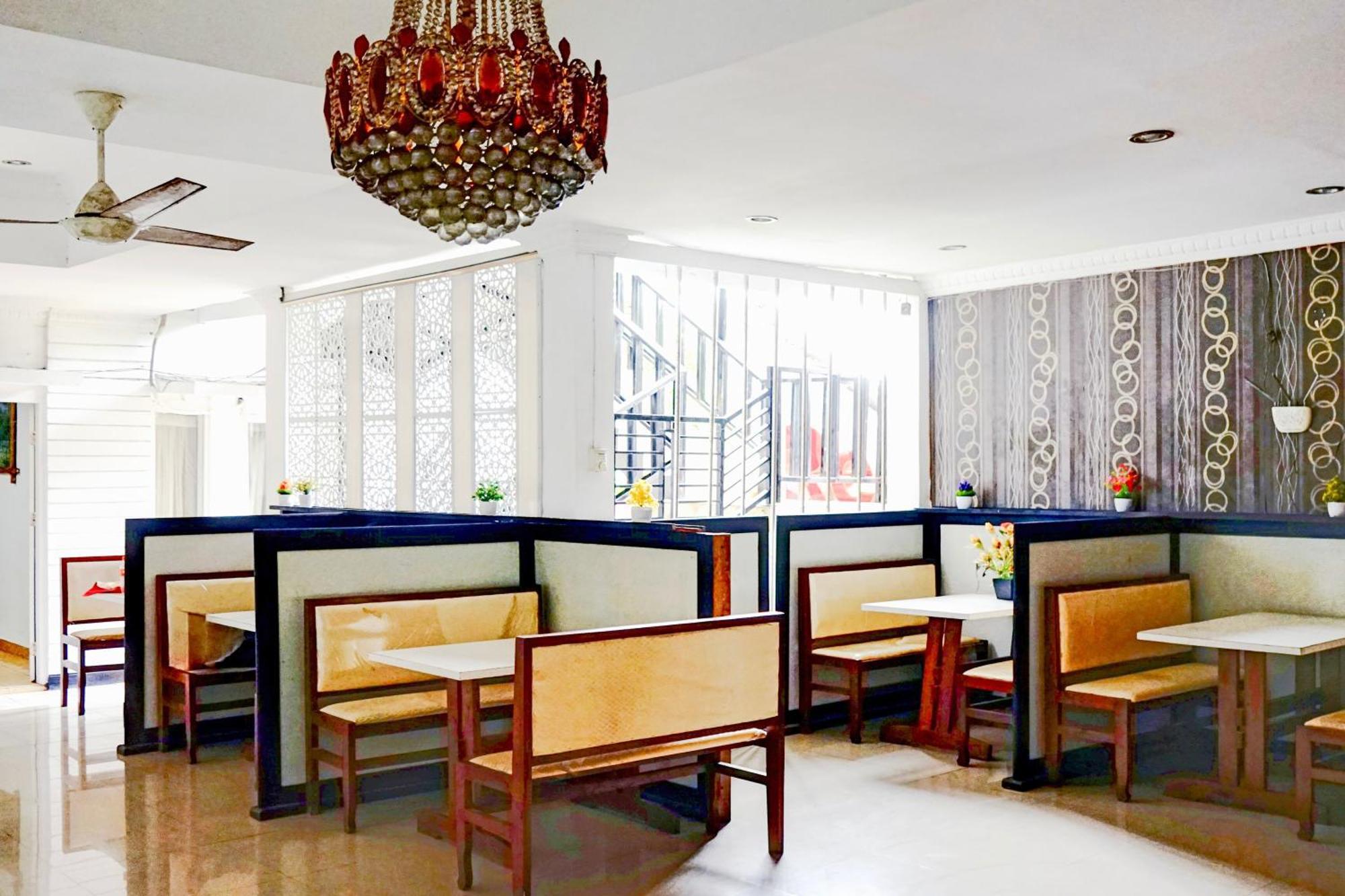 Hotel O Padang City Center Near Pantai Padang Formerly Hotel Siti Nurbaya Εξωτερικό φωτογραφία
